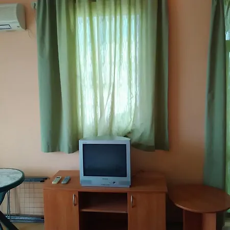 Elit 2 Studio Apartment